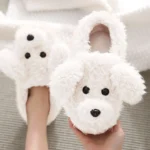 Pantoufles en peluche chien mignon