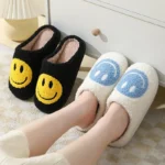 Pantoufles De Couple En Fourrure Avec Visage Souriant Automne Et Hiver